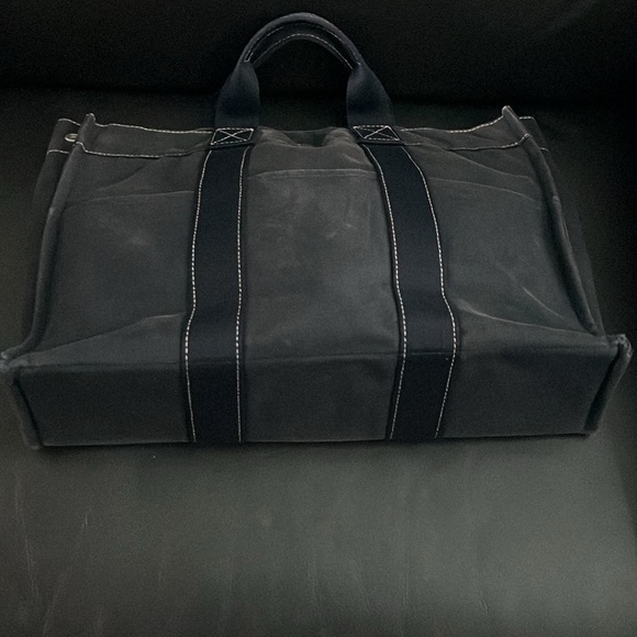 EUC Hermes Navy Tote - Picture 10 of 12